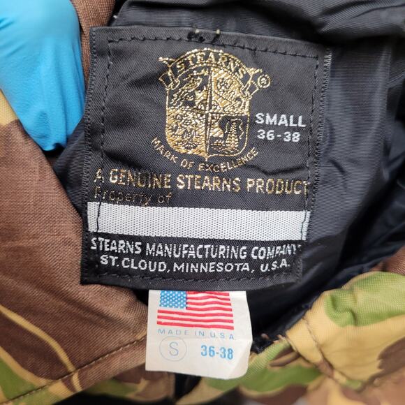VTG 80s Stearns Duck Camo Flotation Jacket Mens Small USA Made - Picture 9 of 9